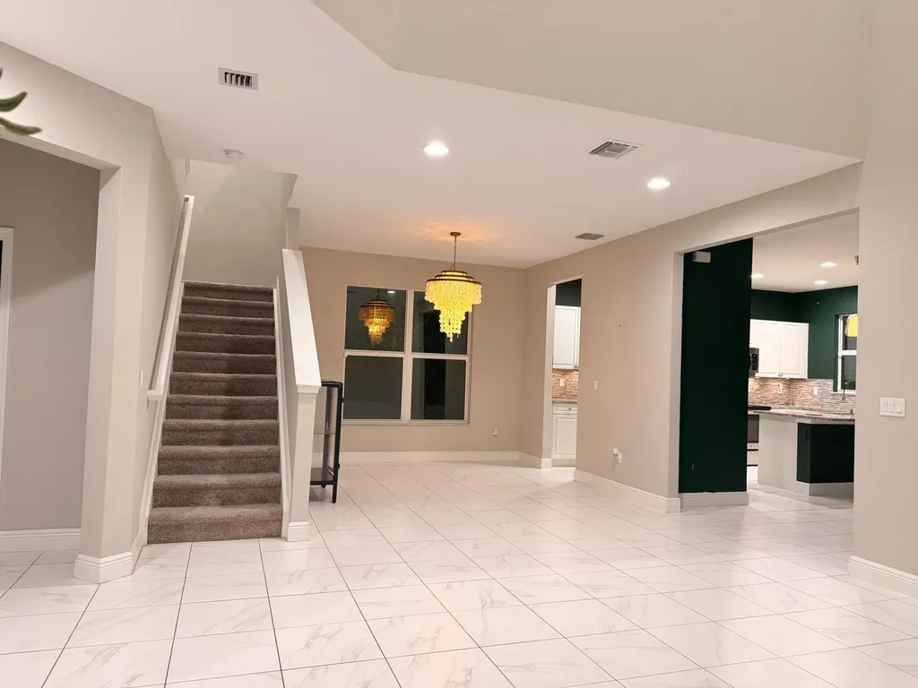 1616 NW Cataluna Circle Port St Lucie FL 34986