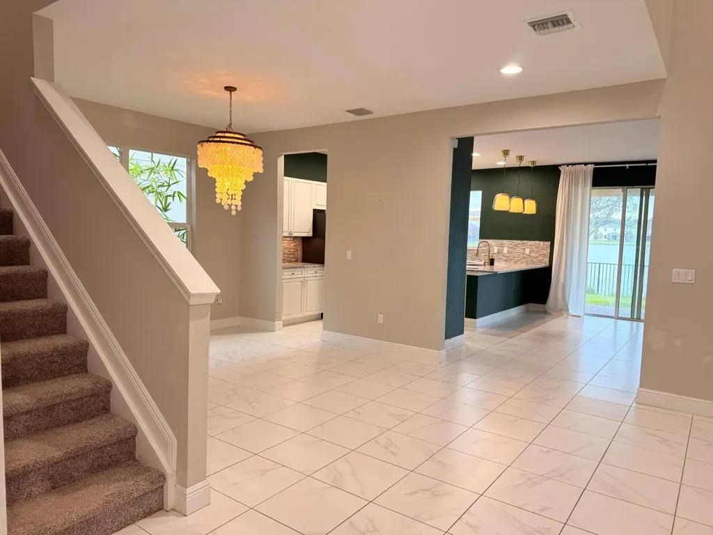 1616 NW Cataluna Circle Port St Lucie FL 34986
