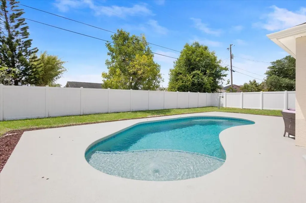 1532 SW Birkey Avenue Port St Lucie FL 34953