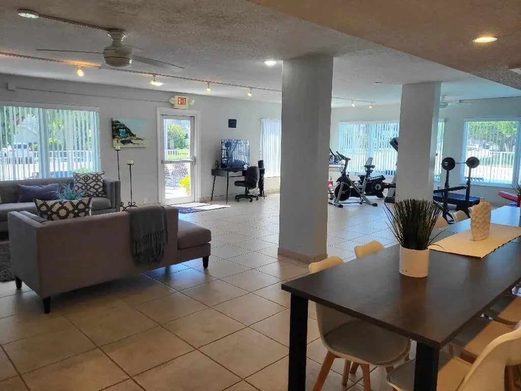 550 Bayshore Drive Fort Lauderdale FL 33304