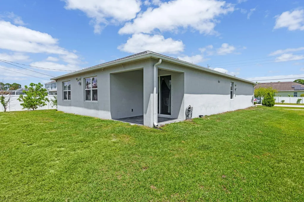 3482 SW Rosser Boulevard Port St Lucie FL 34953