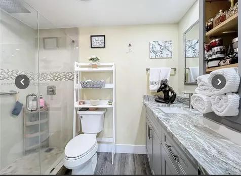 460 Paradise Isle Boulevard Hallandale Beach FL 33009