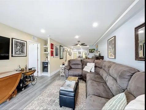 460 Paradise Isle Boulevard Hallandale Beach FL 33009