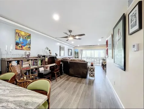 460 Paradise Isle Boulevard Hallandale Beach FL 33009