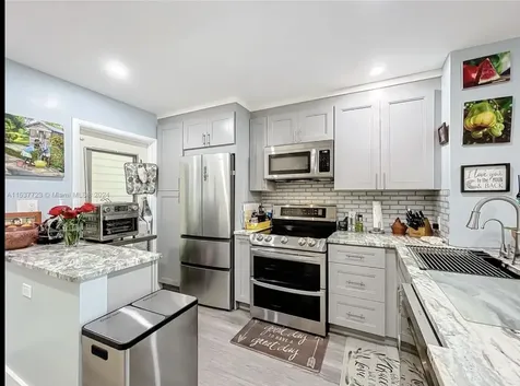 460 Paradise Isle Boulevard Hallandale Beach FL 33009