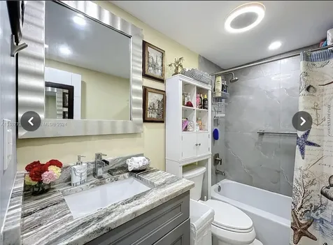 460 Paradise Isle Boulevard Hallandale Beach FL 33009