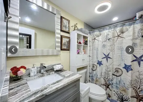 460 Paradise Isle Boulevard Hallandale Beach FL 33009