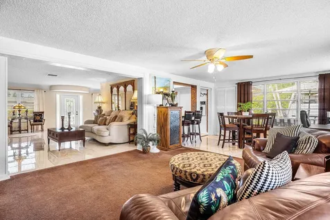 2741 NE 52nd Street Lighthouse Point FL 33064