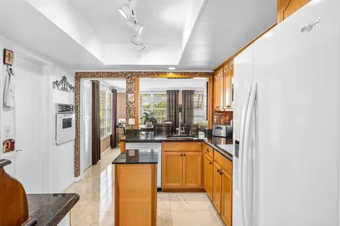 2741 NE 52nd Street Lighthouse Point FL 33064