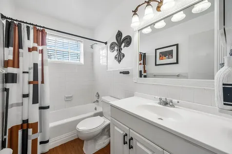 2741 NE 52nd Street Lighthouse Point FL 33064