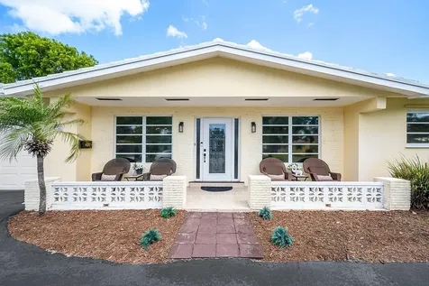 2741 NE 52nd Street Lighthouse Point FL 33064