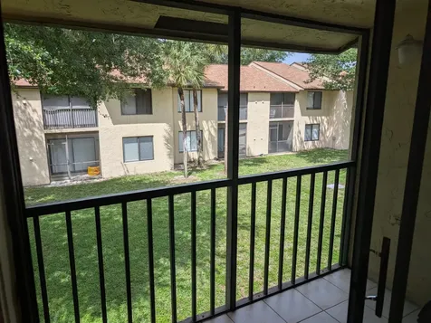 21951 Soundview Terrace Boca Raton FL 33433