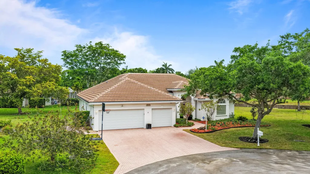 16245 Seneca Circle Davie FL 33331