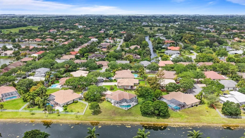 16245 Seneca Circle Davie FL 33331
