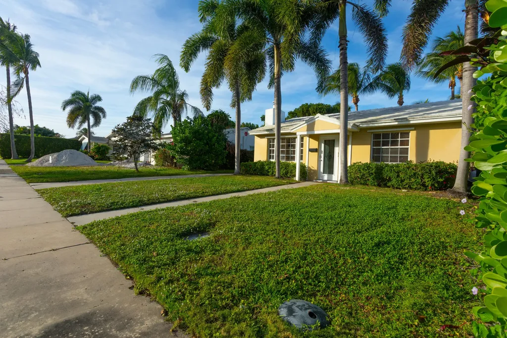 245 Cortez Road West Palm Beach FL 33405