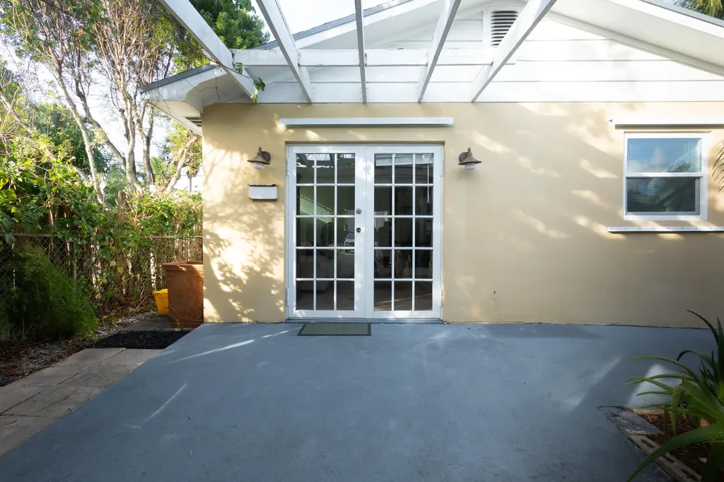 245 Cortez Road West Palm Beach FL 33405