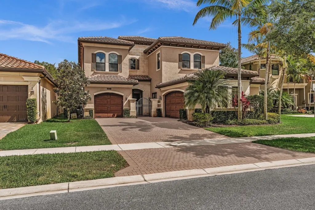 8527 Lewis River Road Delray Beach FL 33446