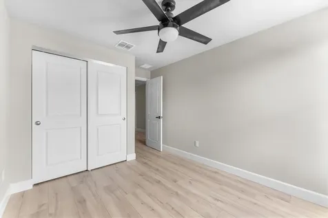 5661 Mentmore Drive Mangonia Park FL 33407