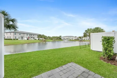 5661 Mentmore Drive Mangonia Park FL 33407