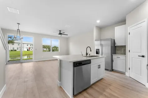 5661 Mentmore Drive Mangonia Park FL 33407