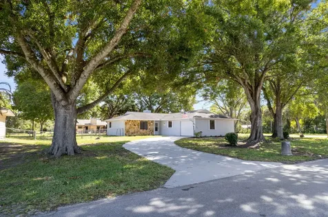 7205 Lakeland Boulevard Fort Pierce FL 34951