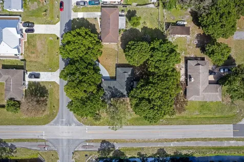 7205 Lakeland Boulevard Fort Pierce FL 34951