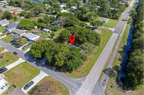 7205 Lakeland Boulevard Fort Pierce FL 34951