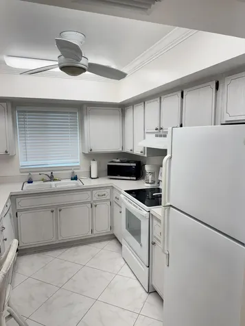2950 SE Ocean Boulevard Stuart FL 34996