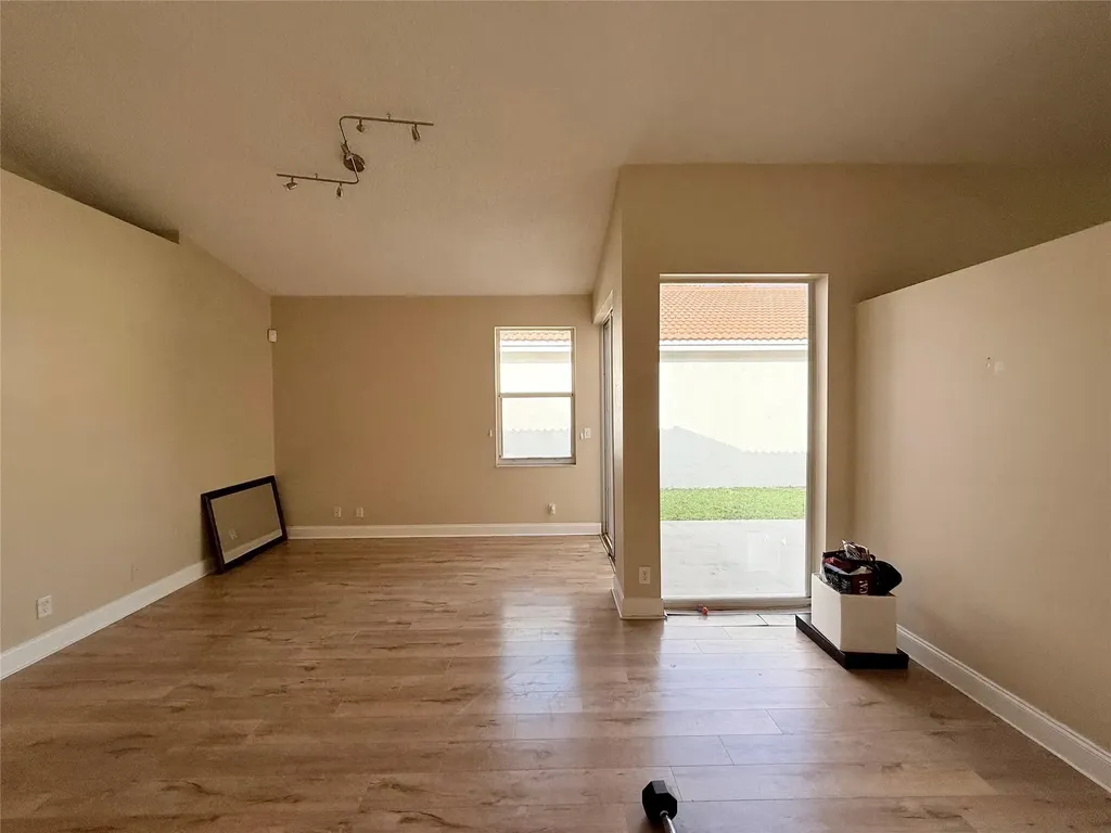 4965 SW 153rd Avenue Davie FL 33331