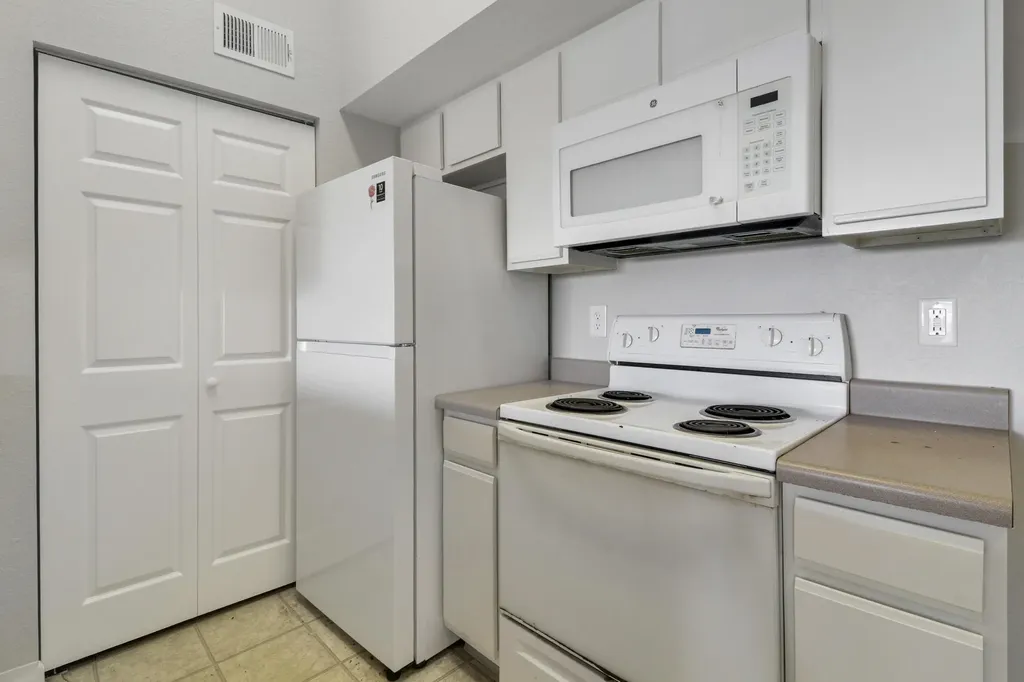 141 SW Palm Drive Port St Lucie FL 34986