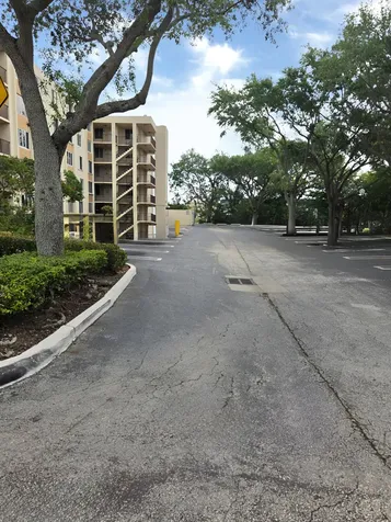 3253 Riverside Drive Coral Springs FL 33065