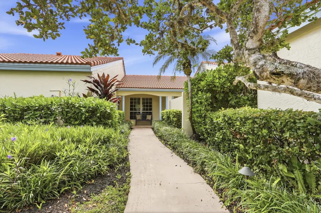 Wellington FL, 2465 Vista Del Prado Drive