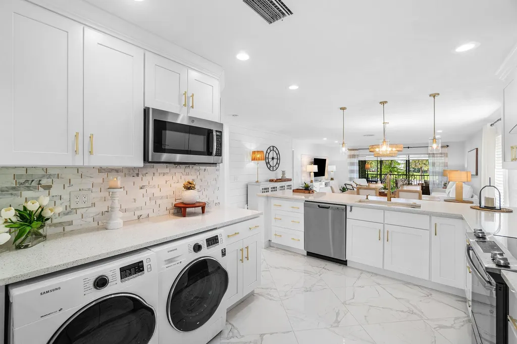 15 Westgate Lane Boynton Beach FL 33436
