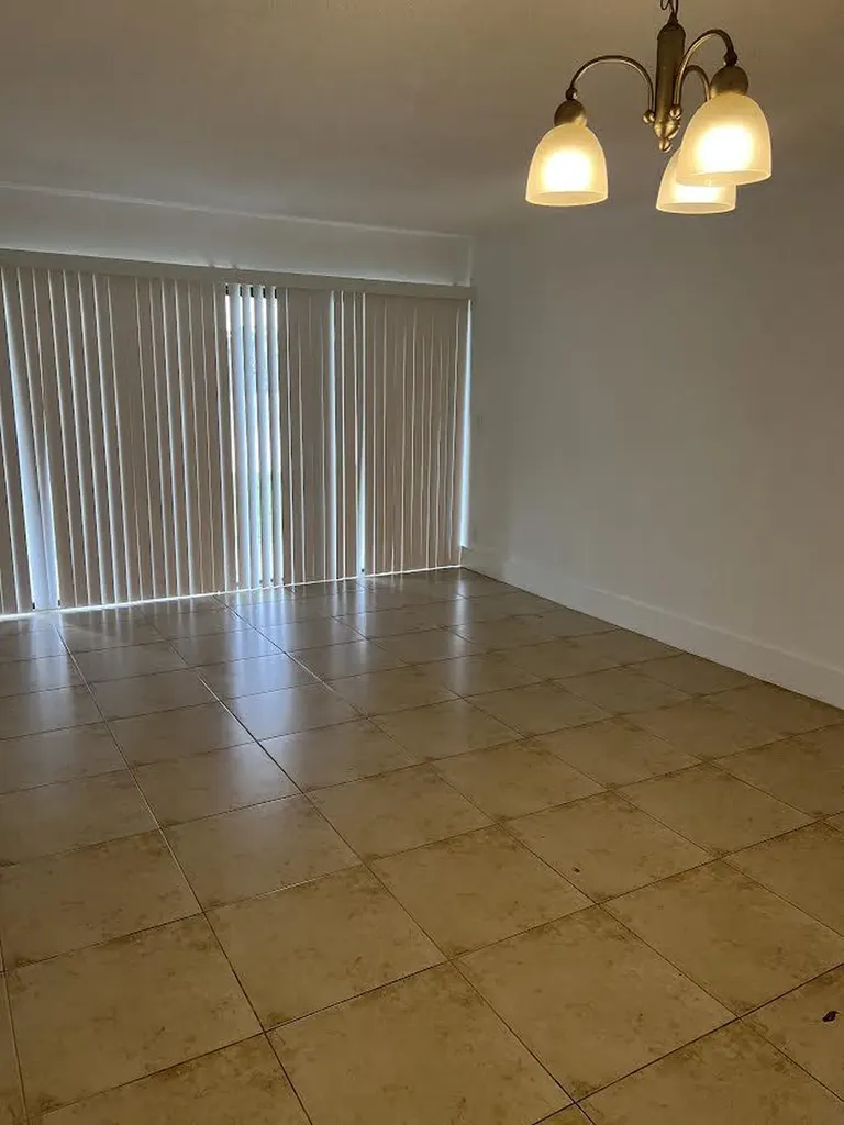 1453 Lake Crystal Drive West Palm Beach FL 33411