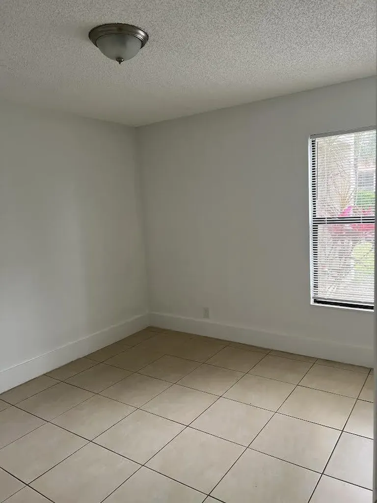 1453 Lake Crystal Drive West Palm Beach FL 33411