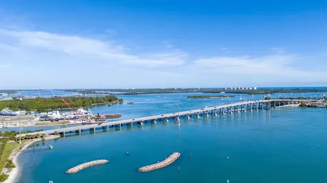 2050 Oleander Boulevard Fort Pierce FL 34950
