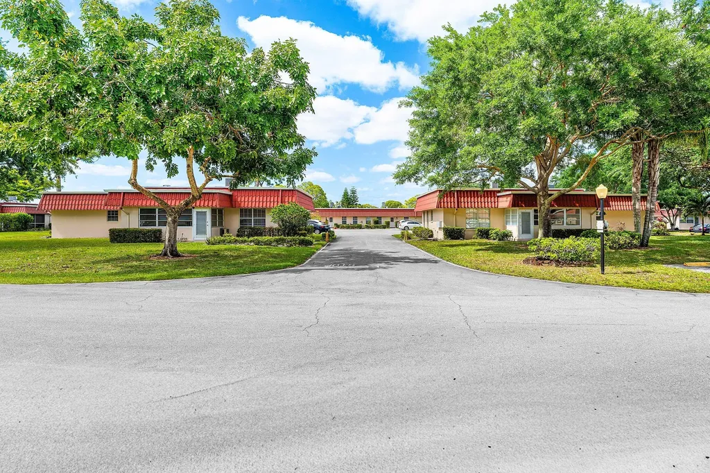 852 Salem Lane Lake Worth FL 33467