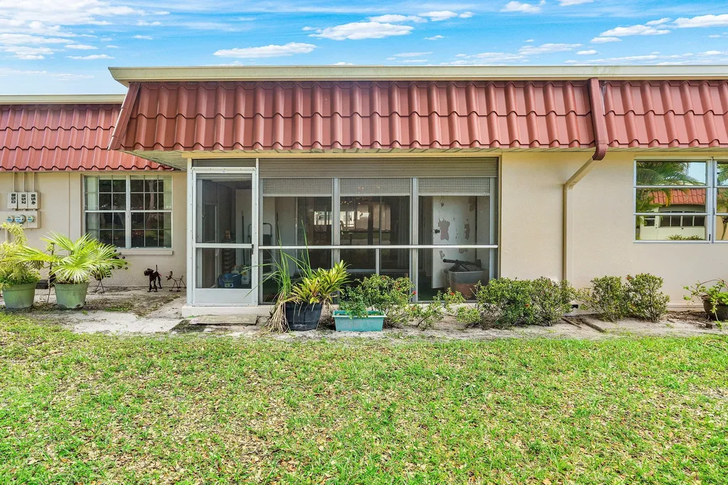 852 Salem Lane Lake Worth FL 33467