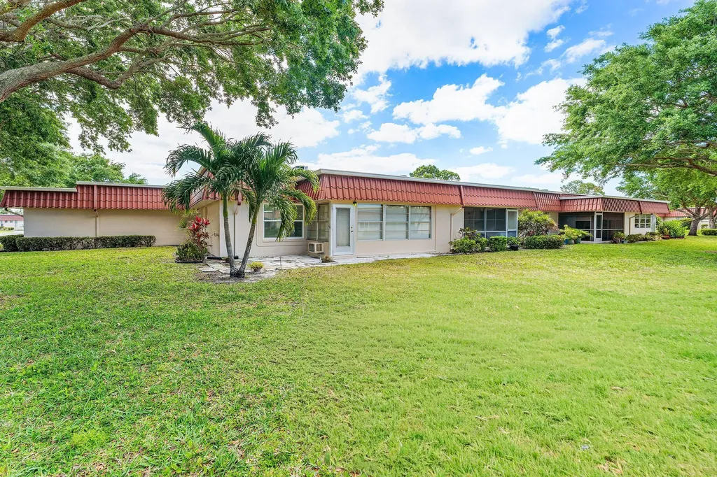 852 Salem Lane Lake Worth FL 33467