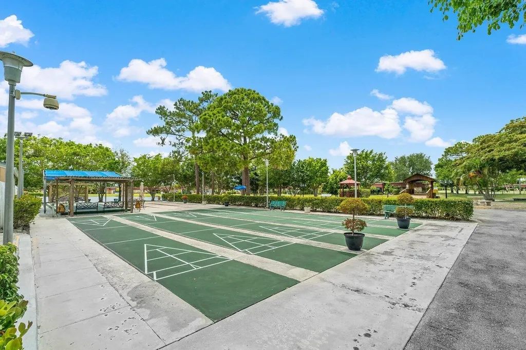 852 Salem Lane Lake Worth FL 33467