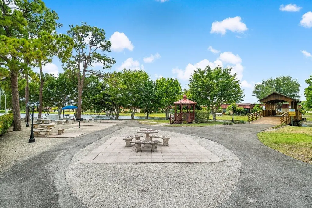 852 Salem Lane Lake Worth FL 33467