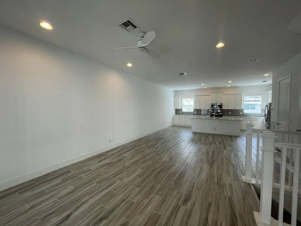 8086 Hobbes Way Palm Beach Gardens FL 33418