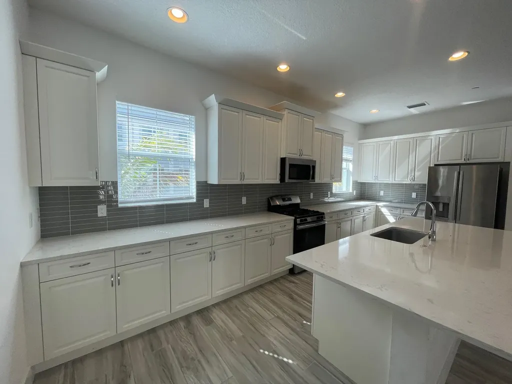 8086 Hobbes Way Palm Beach Gardens FL 33418