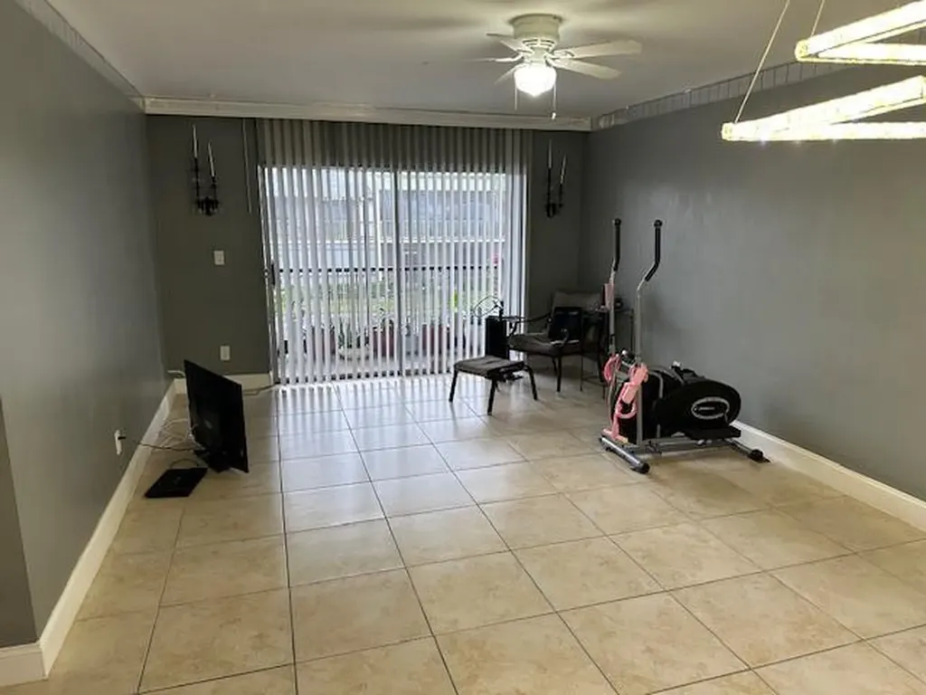 4147 NW 90th Avenue Coral Springs FL 33065