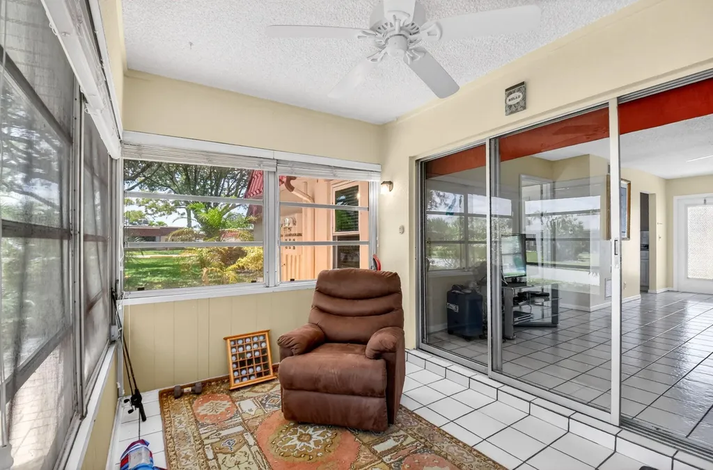 260 Cape Cod Circle Lake Worth FL 33467