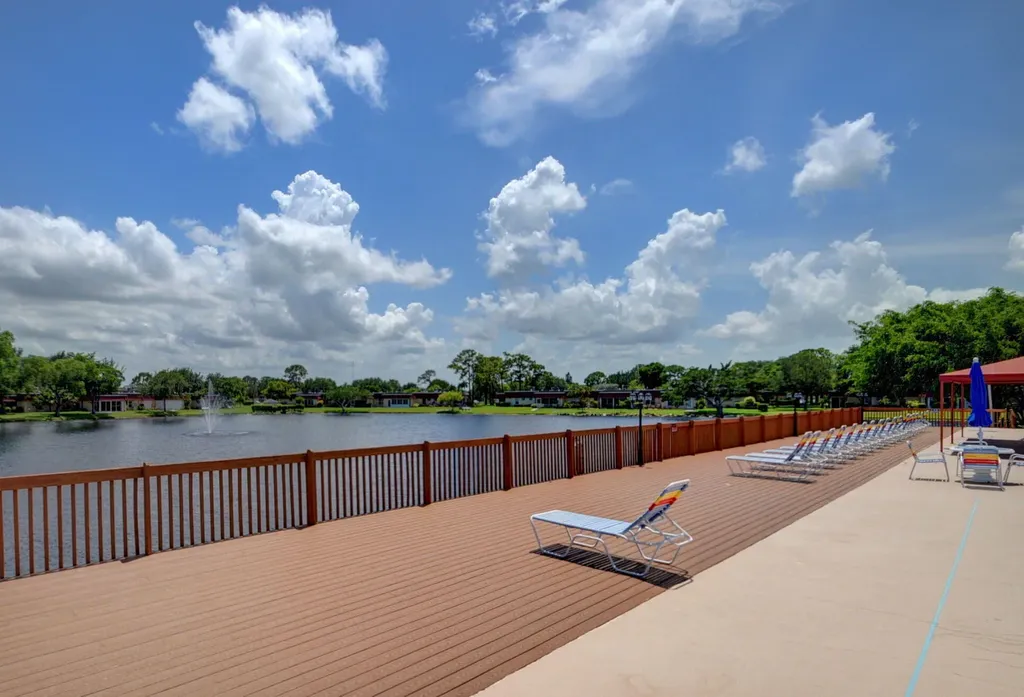 260 Cape Cod Circle Lake Worth FL 33467