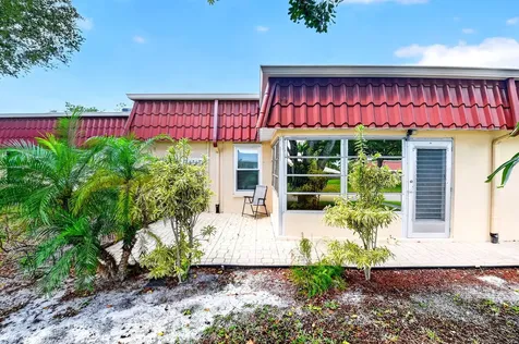 260 Cape Cod Circle Lake Worth FL 33467