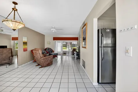 260 Cape Cod Circle Lake Worth FL 33467