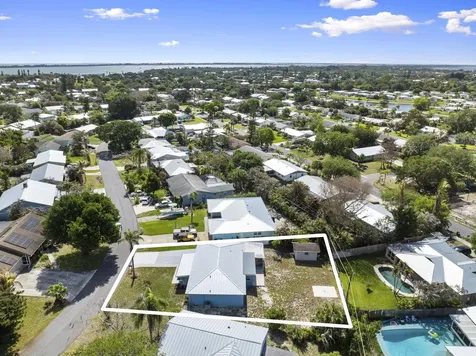 2268 NE 16th Court Jensen Beach FL 34957