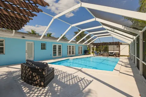 1530 SE Sunshine Avenue Port St Lucie FL 34952